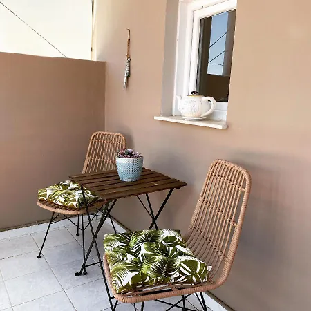 Kallas Apartamento Laganas